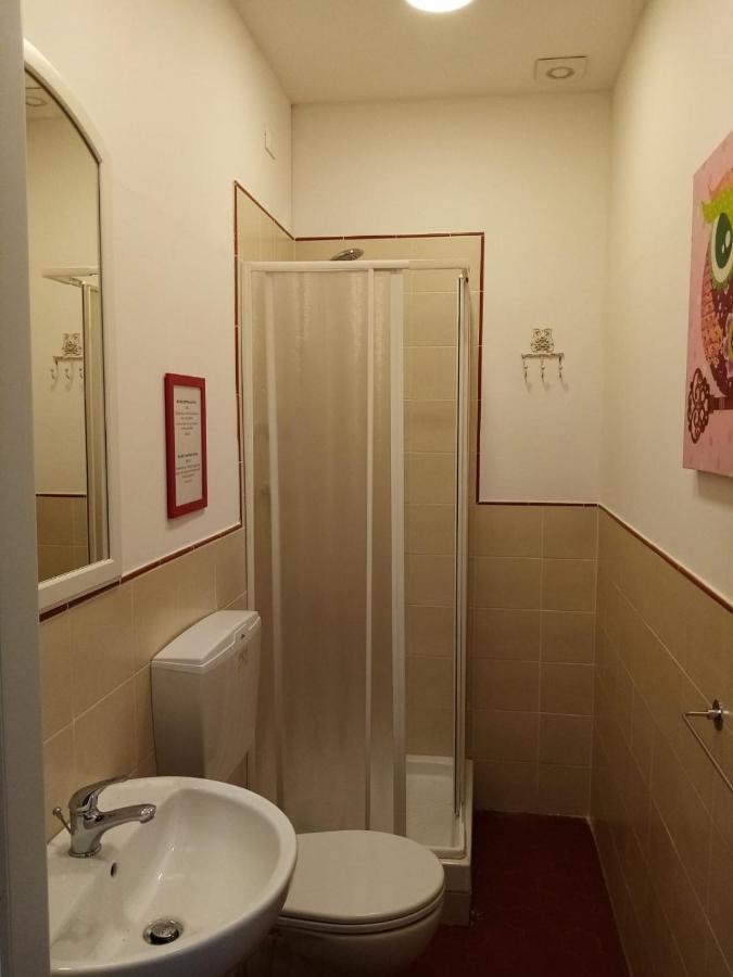 卢卡Binario 5住宿加早餐旅馆 外观 照片