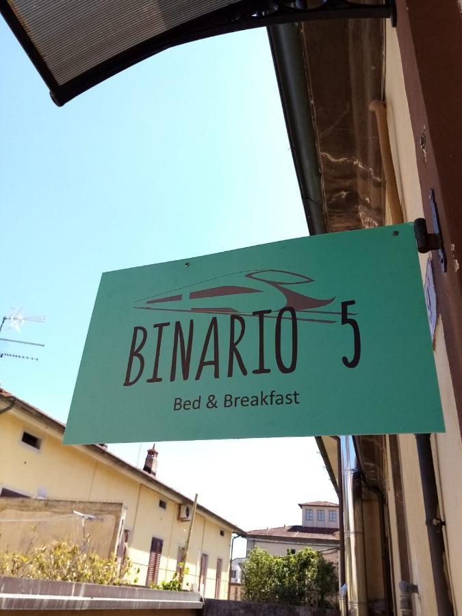 卢卡Binario 5住宿加早餐旅馆 外观 照片